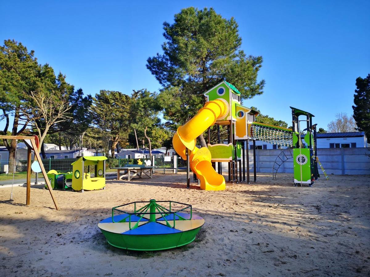 Camping Le Clos Des Pins Hotel Saint-Hilaire-de-Riez Luaran gambar